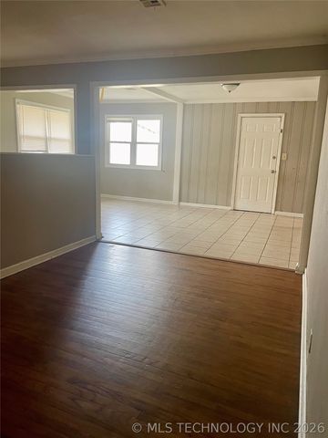 1835 N Louisville Avenue, Tulsa, OK 74115