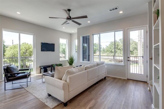 3308 Birmingham Avenue 7, Dallas, TX 75210