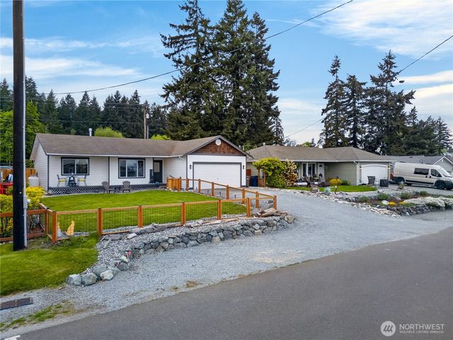 1584 Country Club Drive, Camano Island, WA 98282