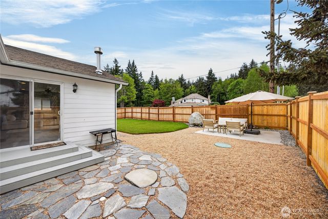 1584 Country Club Drive, Camano Island, WA 98282