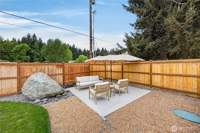1584 Country Club Drive, Camano Island, WA 98282