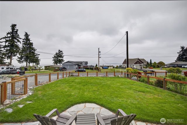 1584 Country Club Drive, Camano Island, WA 98282