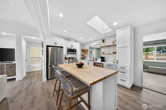 1584 Country Club Drive, Camano Island, WA 98282
