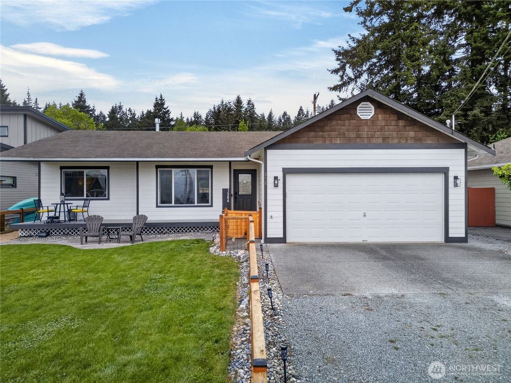 1584 Country Club Drive, Camano Island, WA 98282