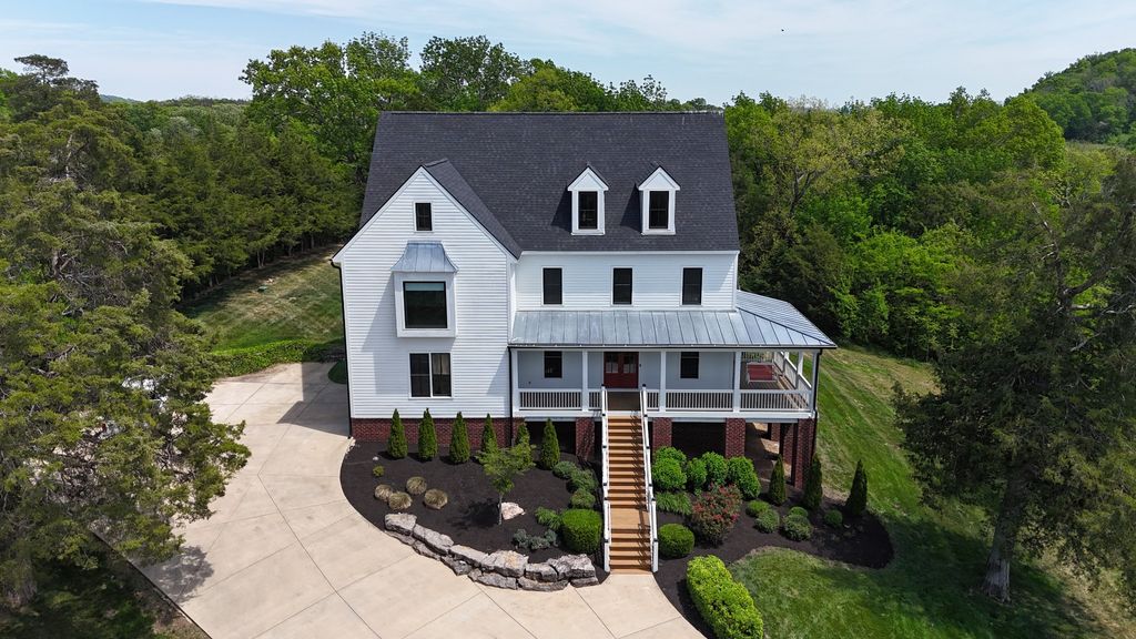 1000 Garner Hall Ln, Franklin, TN 37064
