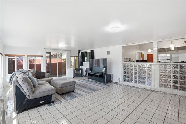 217 N M Street, Lompoc, CA 93436