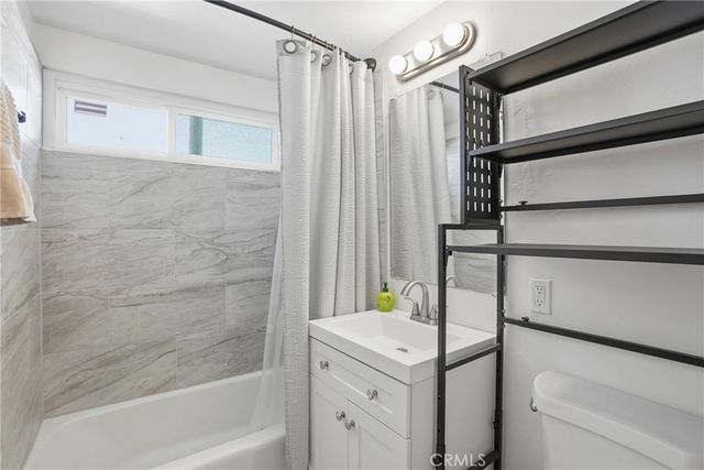 217 N M Street, Lompoc, CA 93436