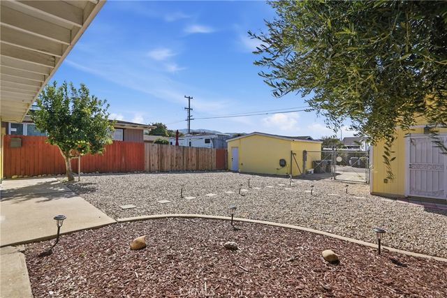 217 N M Street, Lompoc, CA 93436