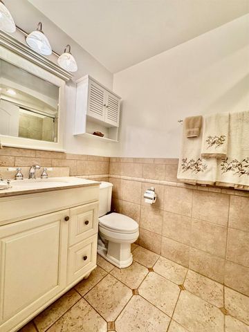 10520 NW 43rd Court, Coral Springs, FL 33065