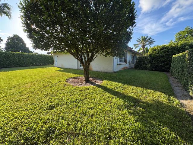 10520 NW 43rd Court, Coral Springs, FL 33065