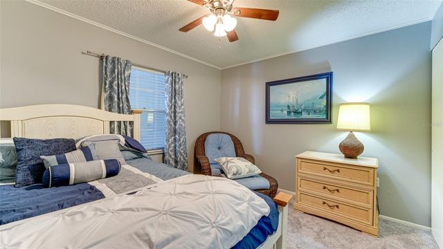 3276 LAKE BAYSHORE DRIVE N O-517, Bradenton, FL 34205