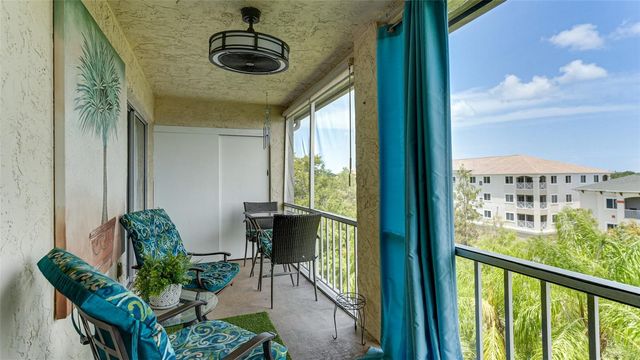 3276 LAKE BAYSHORE DRIVE N O-517, Bradenton, FL 34205