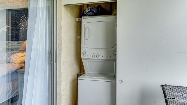 3276 LAKE BAYSHORE DRIVE N O-517, Bradenton, FL 34205