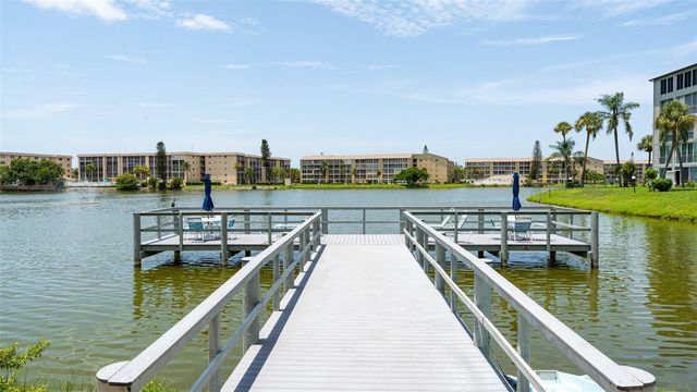 3276 LAKE BAYSHORE DRIVE N O-517, Bradenton, FL 34205