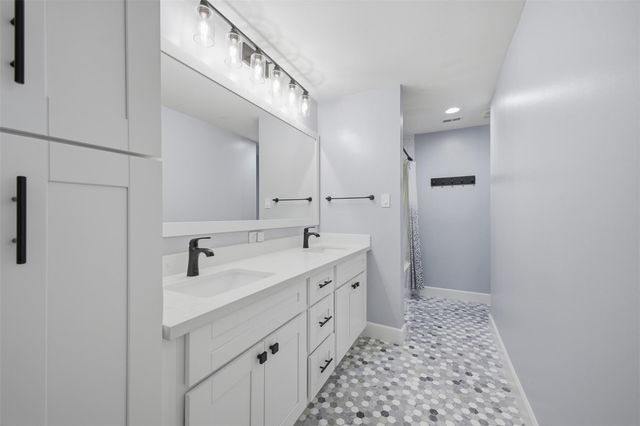 12126 Kimberley Lane, Houston, TX 77024