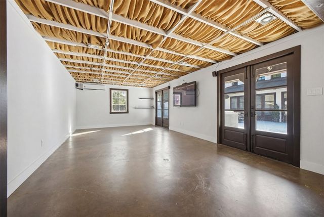 12126 Kimberley Lane, Houston, TX 77024