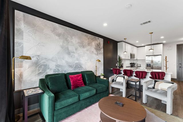65 Lindsley Ave Apt 410, Nashville, TN 37210