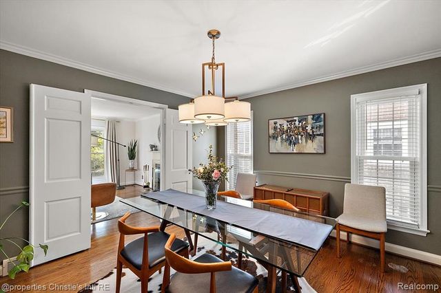 206 Mckinley Avenue, Grosse Pointe Farms, MI 48236