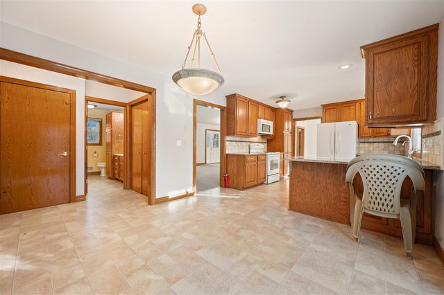 3285 Mineral Springs Trail, Mount Pleasant, MI 48858