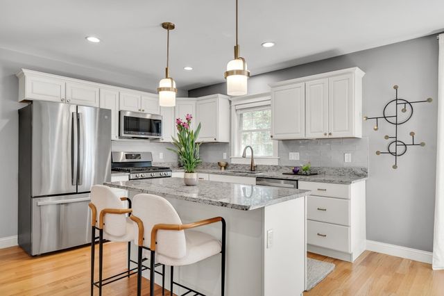 101 Turtle Brook Rd 101, Canton, MA 02021