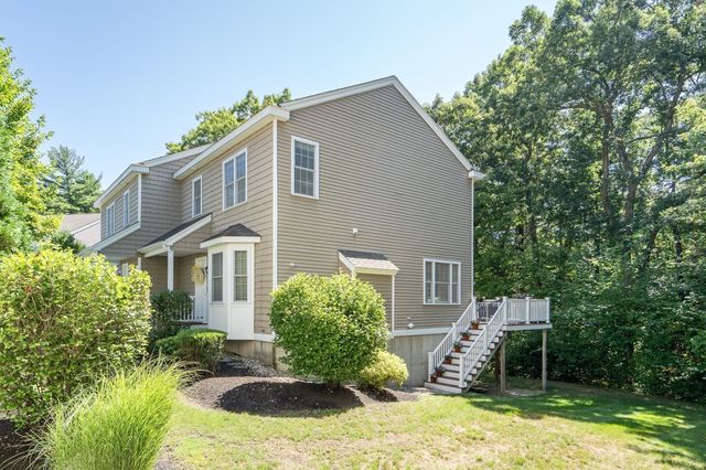 101 Turtle Brook Rd 101, Canton, MA 02021