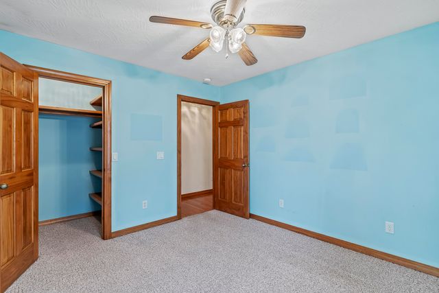 3815 N Mill Ridge Avenue, Springfield, MO 65803