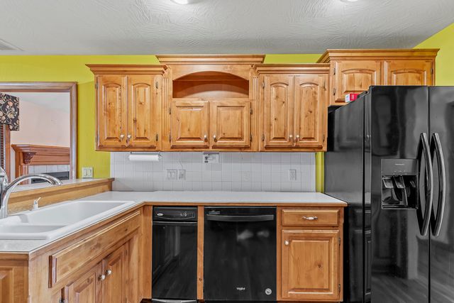 3815 N Mill Ridge Avenue, Springfield, MO 65803