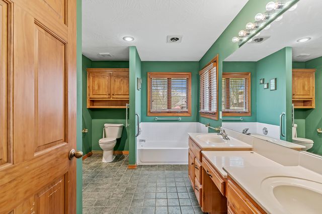 3815 N Mill Ridge Avenue, Springfield, MO 65803