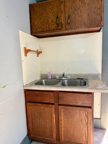 706 E 4th Street, Winona, MN 55987