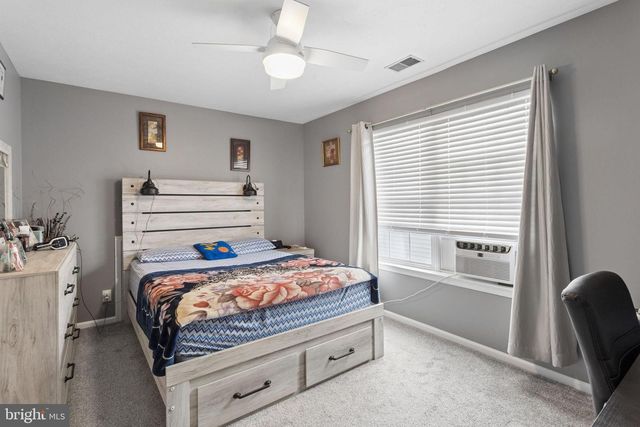 15 FAIRFIELD DR, Westampton, NJ 08060