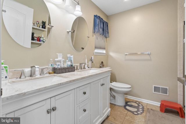 15 FAIRFIELD DR, Westampton, NJ 08060