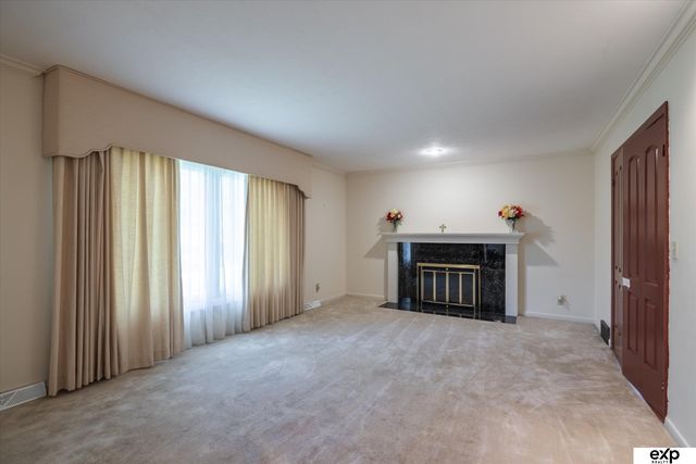 10276 Fowler Avenue, Omaha, NE 68134