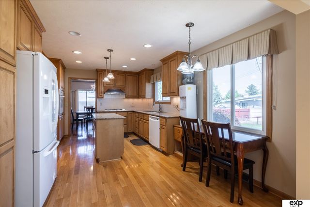 10276 Fowler Avenue, Omaha, NE 68134
