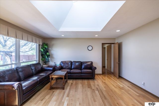 10276 Fowler Avenue, Omaha, NE 68134