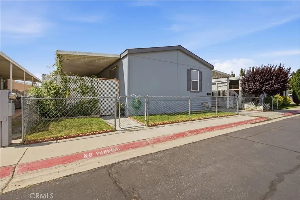 2545 E Avenue I, Lancaster, CA 93535