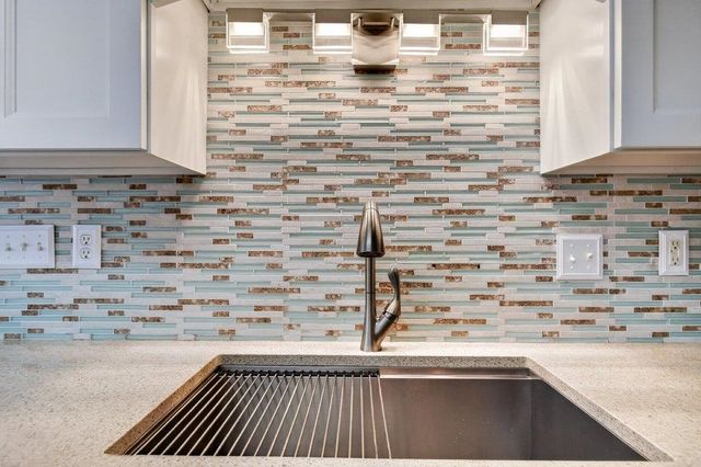 639 Aleida Dr, St Augustine, FL 32086