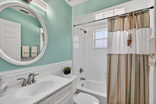 639 Aleida Dr, St Augustine, FL 32086