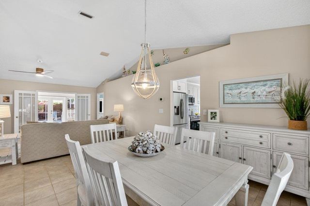 639 Aleida Dr, St Augustine, FL 32086