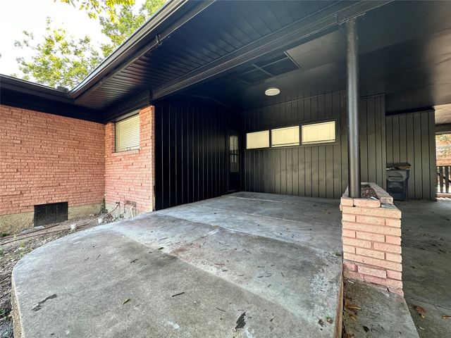 1303 Michigan Avenue, Dallas, TX 75216