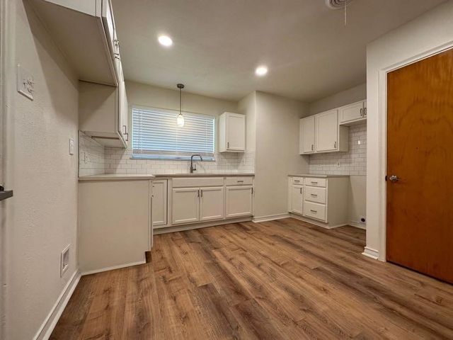 1303 Michigan Avenue, Dallas, TX 75216