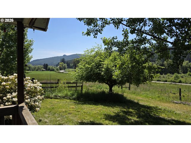 89505 POODLE CREEK Rd, Noti, OR 97461