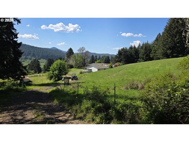 89505 POODLE CREEK Rd, Noti, OR 97461