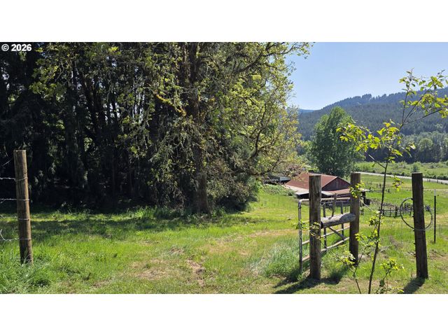 89505 POODLE CREEK Rd, Noti, OR 97461