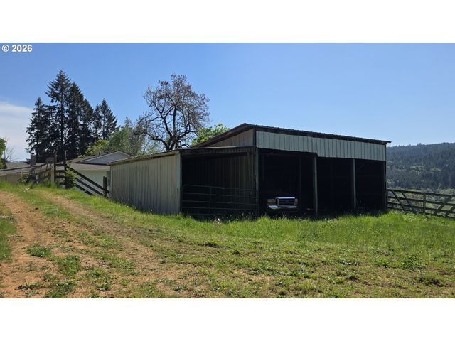 89505 POODLE CREEK Rd, Noti, OR 97461