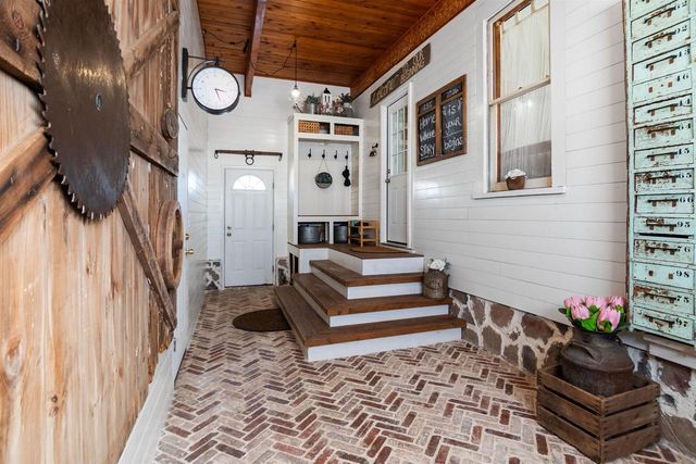 N8161 MILLER ROAD, Seymour, WI 54165