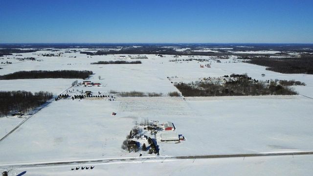 N8161 MILLER ROAD, Seymour, WI 54165