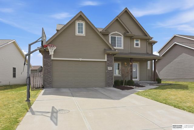 15035 Laurel Avenue, Omaha, NE 68116