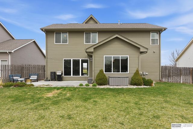 15035 Laurel Avenue, Omaha, NE 68116