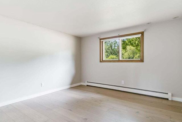 2050 Mt Kisco DRIVE, Elm Grove, WI 53122