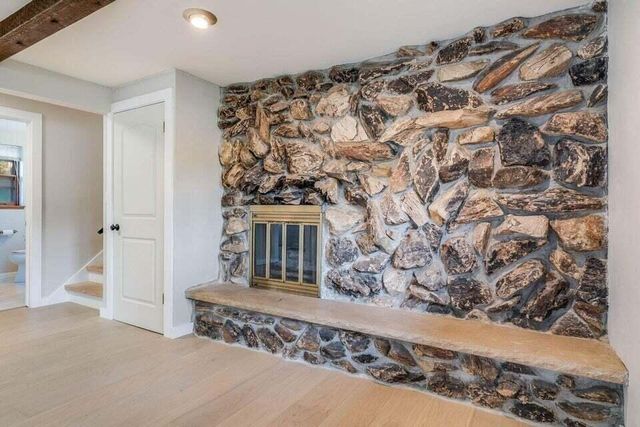2050 Mt Kisco DRIVE, Elm Grove, WI 53122